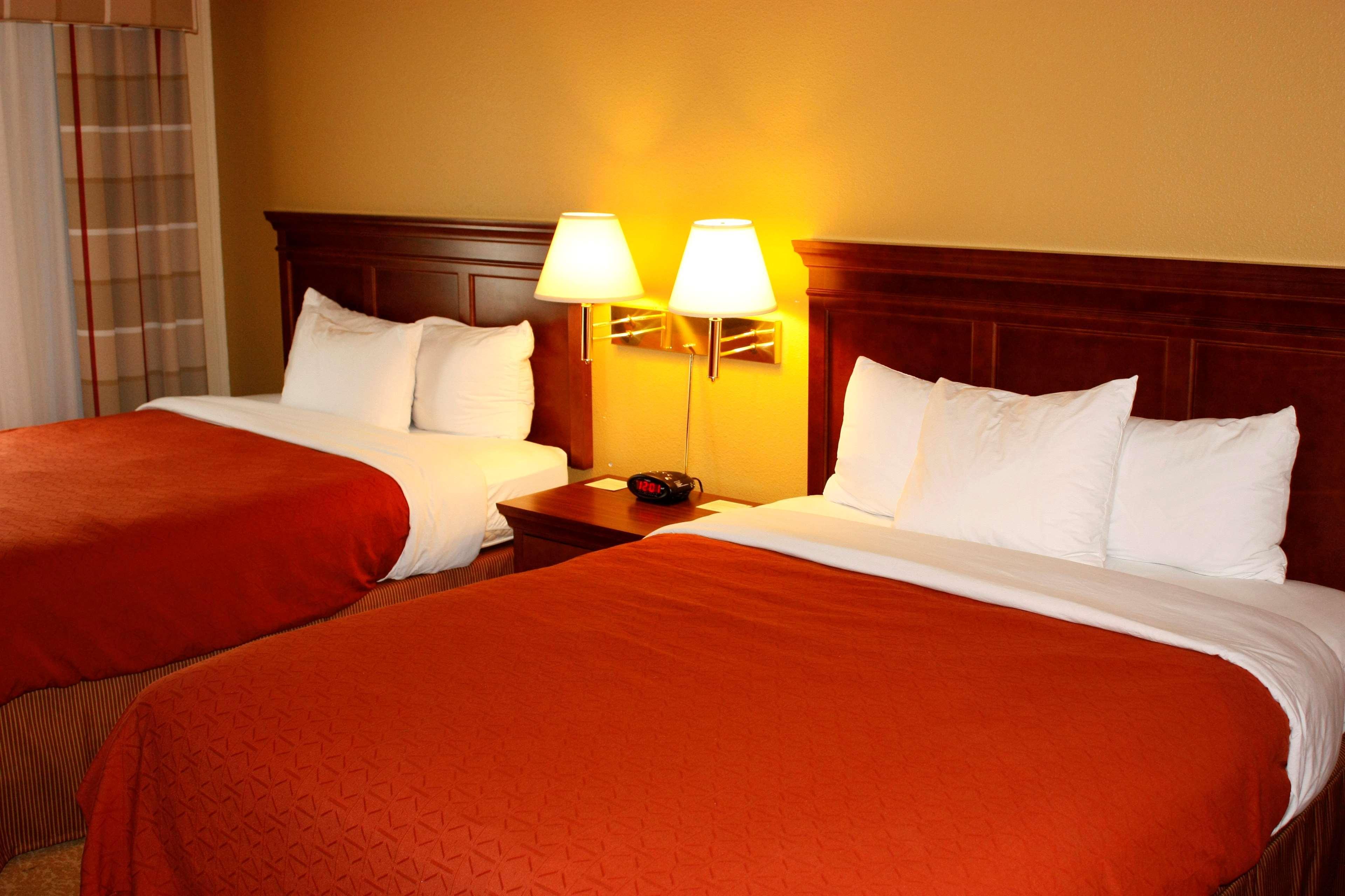 Country Inn & Suites By Radisson, Saskatoon, Sk Экстерьер фото