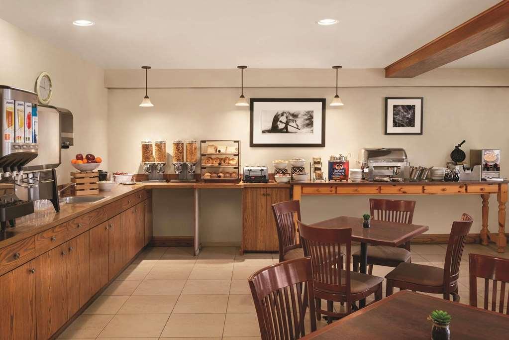Country Inn & Suites By Radisson, Saskatoon, Sk Ресторан фото