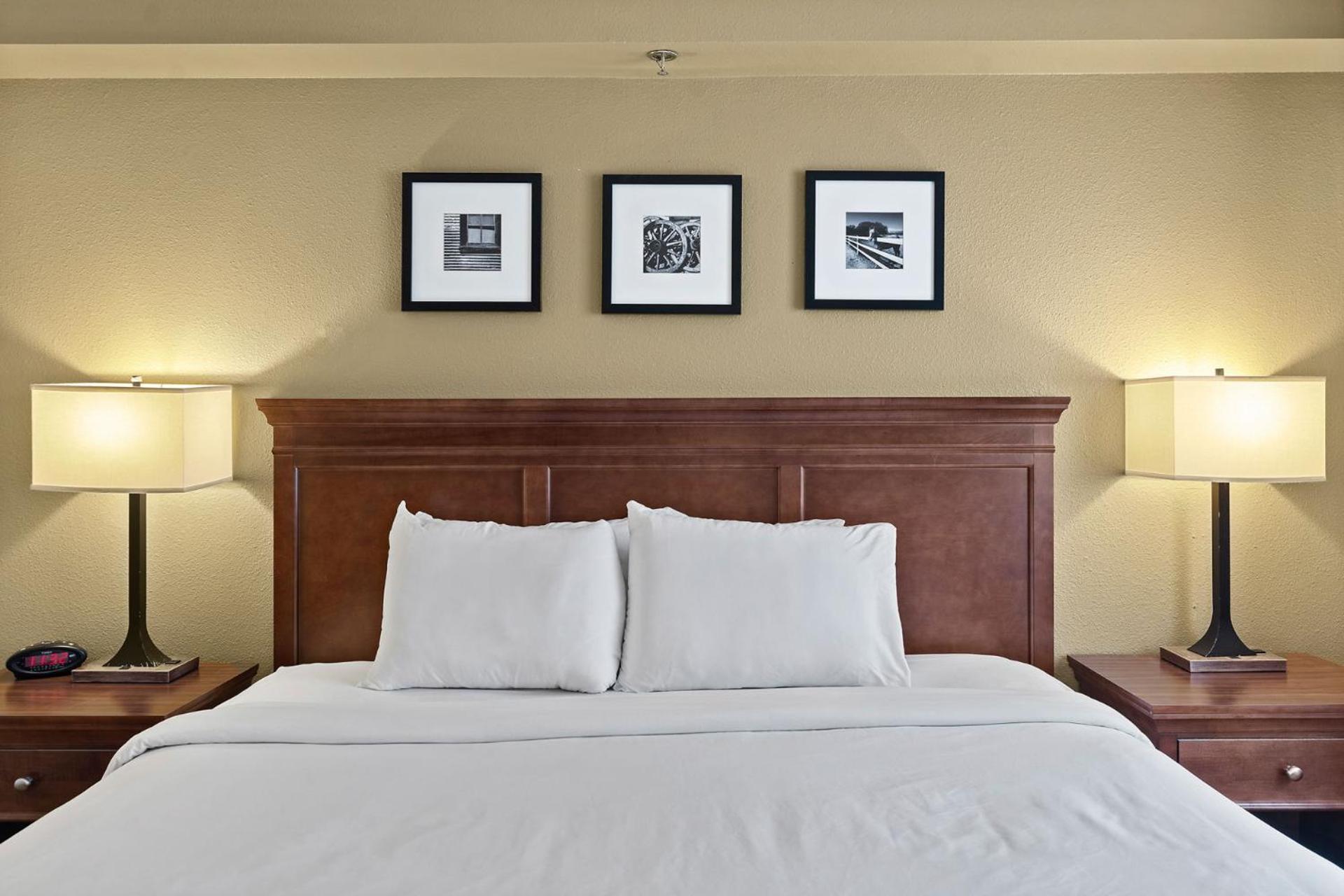 Country Inn & Suites By Radisson, Saskatoon, Sk Экстерьер фото