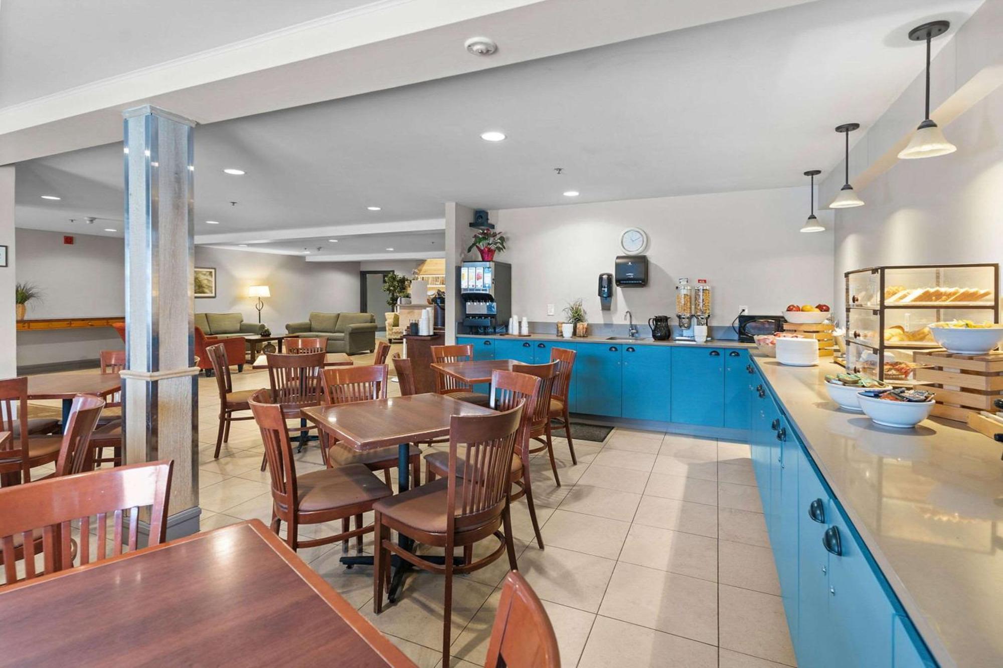 Country Inn & Suites By Radisson, Saskatoon, Sk Экстерьер фото