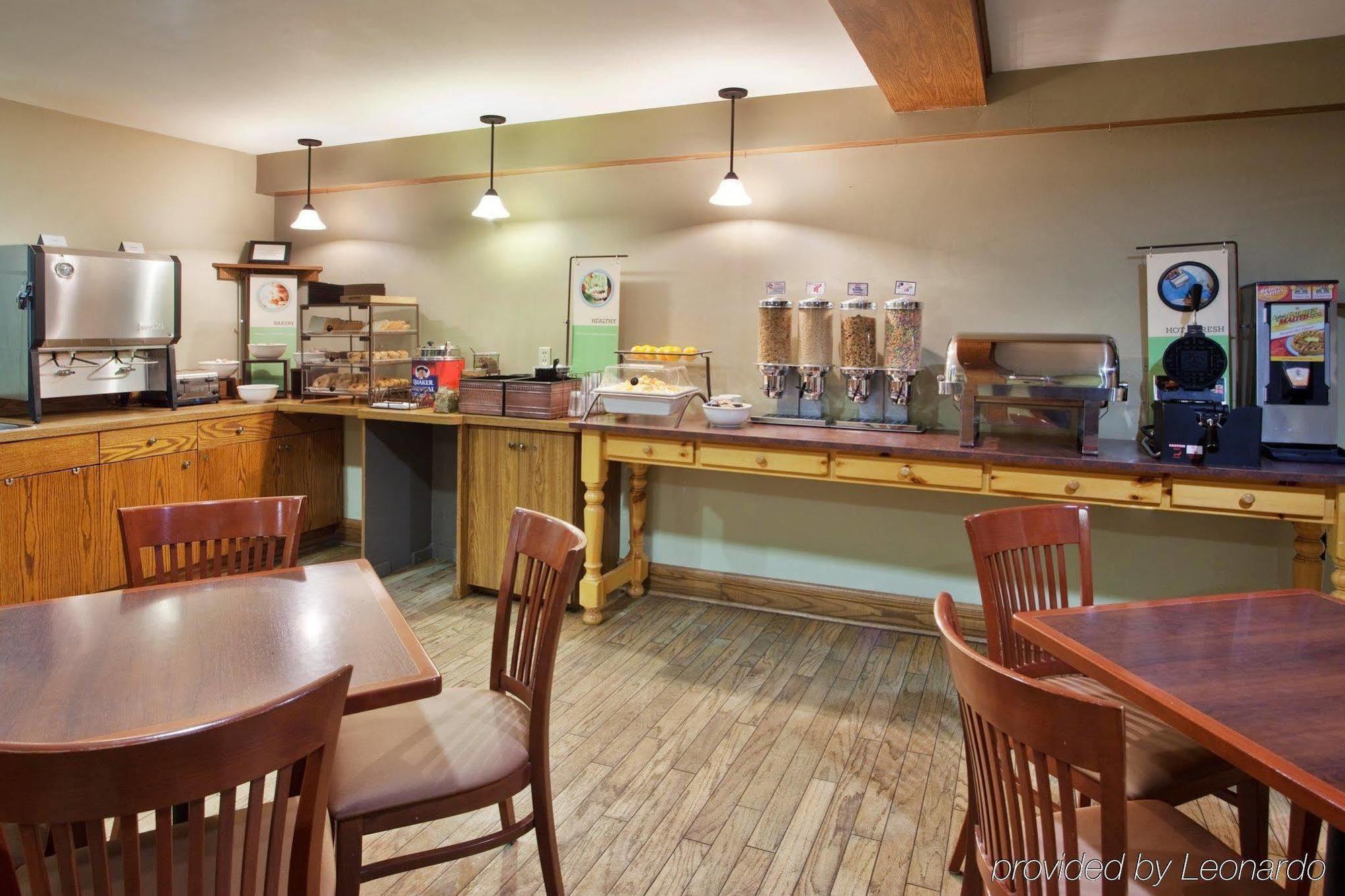 Country Inn & Suites By Radisson, Saskatoon, Sk Экстерьер фото